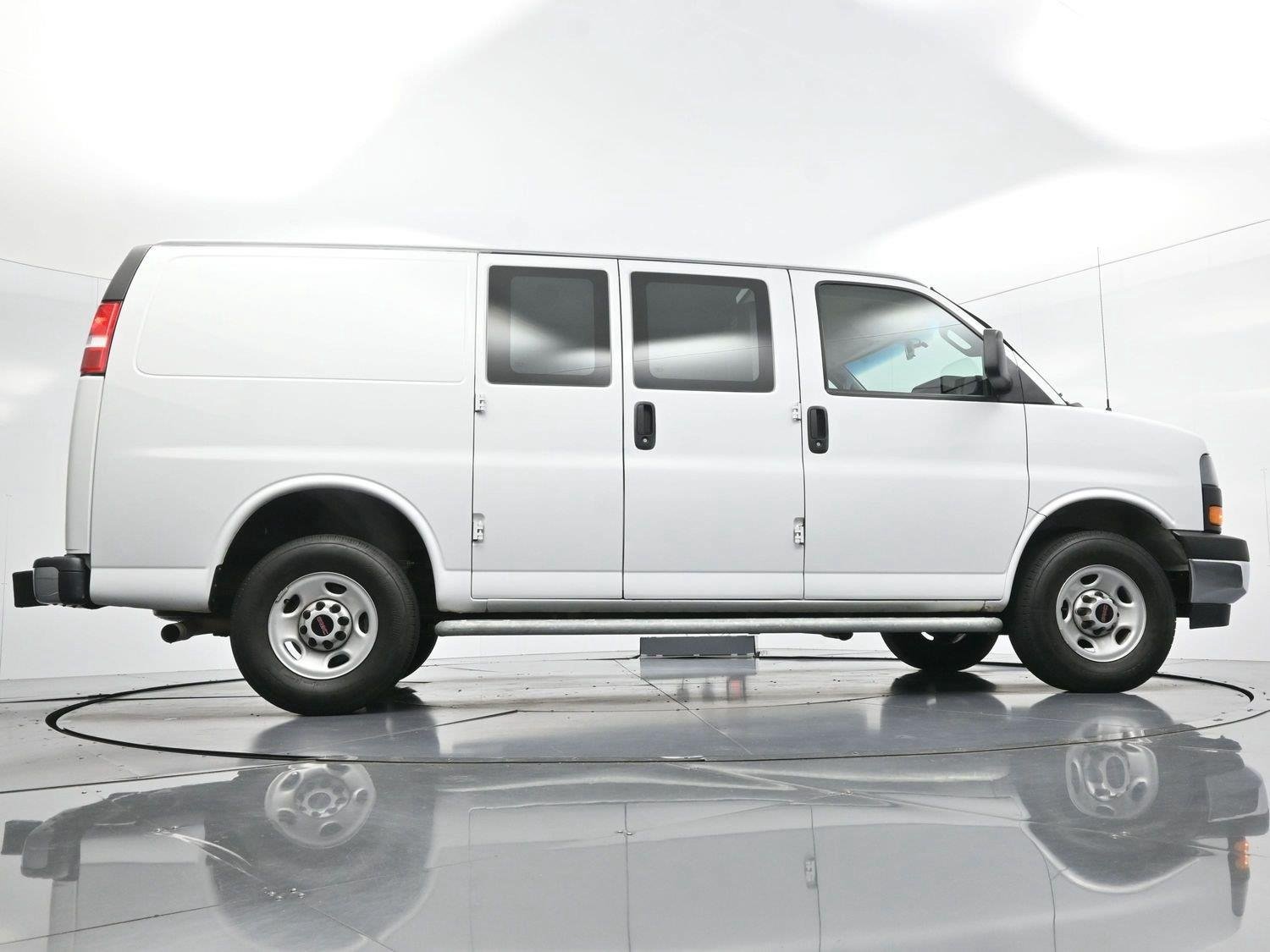 Used 2024 GMC Savana 2500 w/ Driver Convenience Package RWD image 43