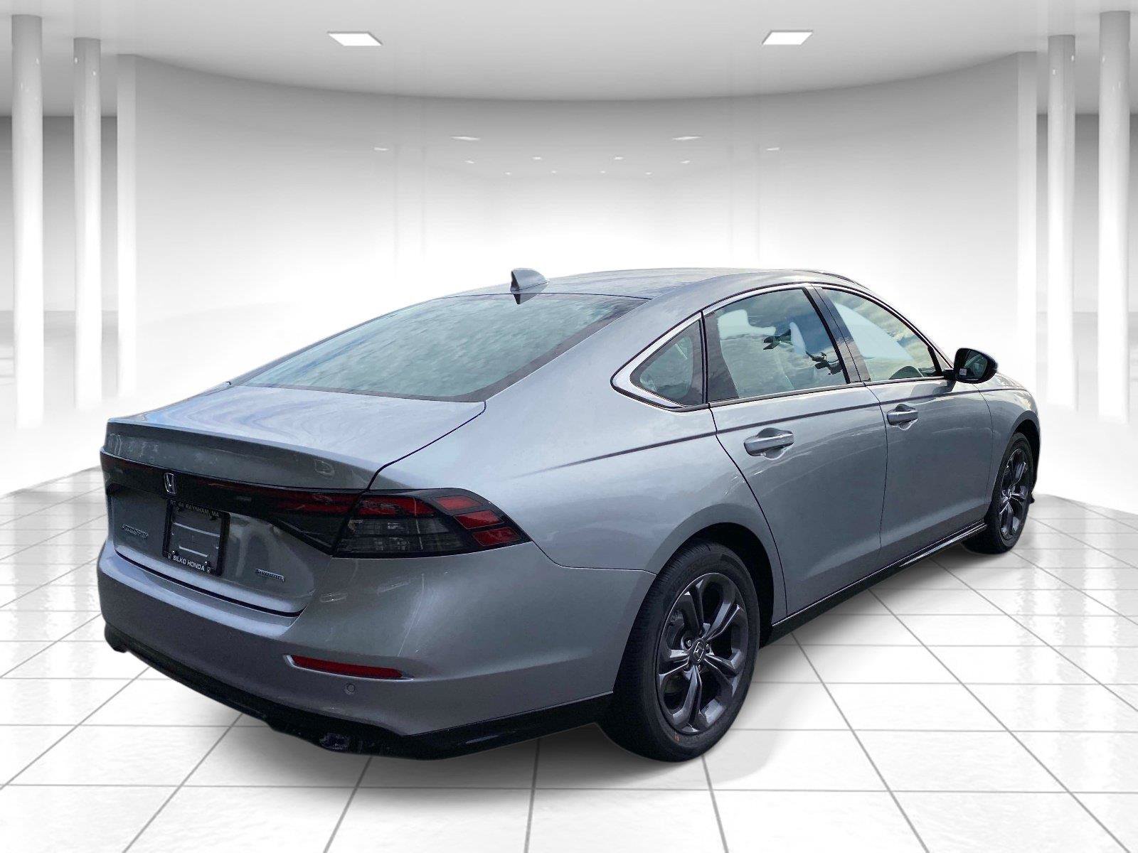 New 2026 Honda Accord EX-L image 3