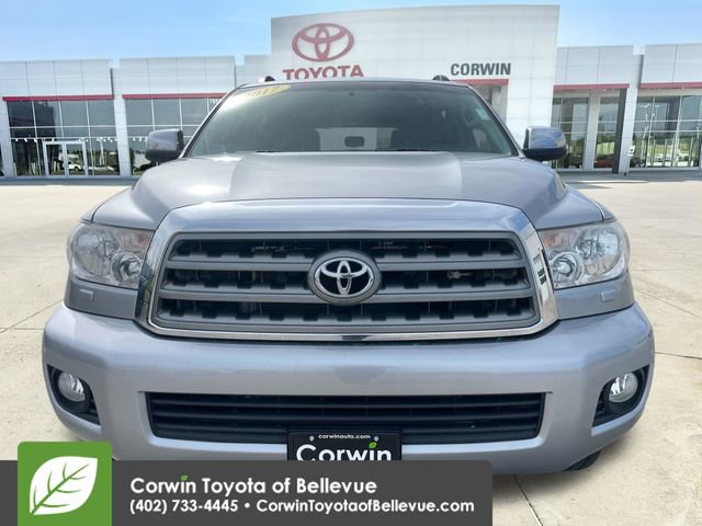 Used 2017 Toyota Sequoia Limited w/ Safety & Convenience Package image 8