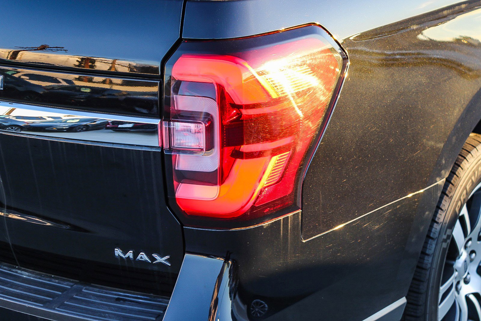 Used 2024 Ford Expedition Max Limited image 10