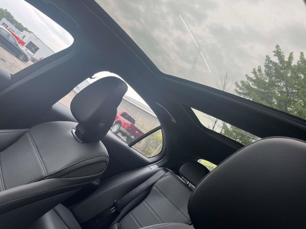 New 2026 Mercedes-Benz C 300 4MATIC Sedan image 5