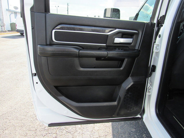 Used 2024 RAM 4500 SLT w/ Quick Order Package 2YG SLT AWD/4WD image 31