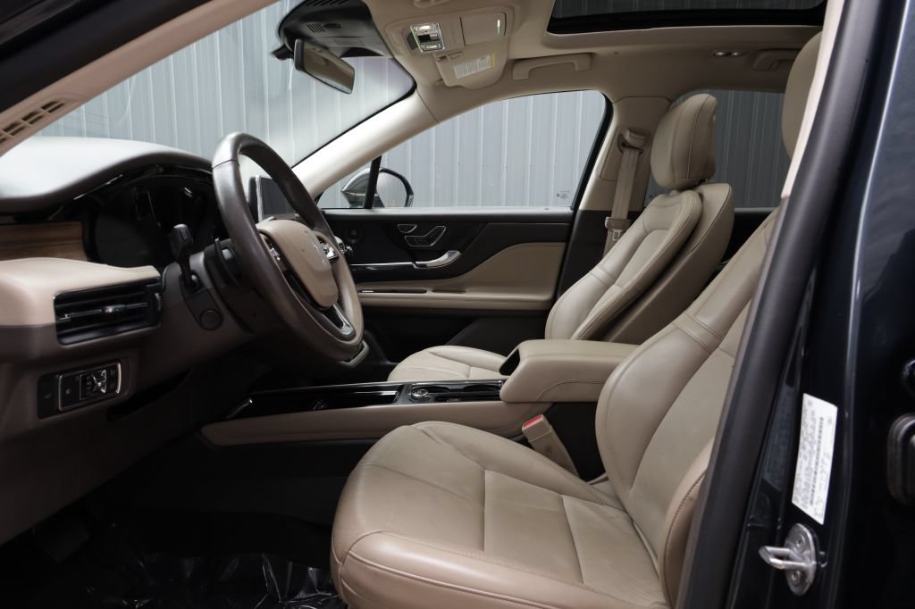 Used 2020 Lincoln Corsair Reserve w/ Equipment Group 201A FWD image 14
