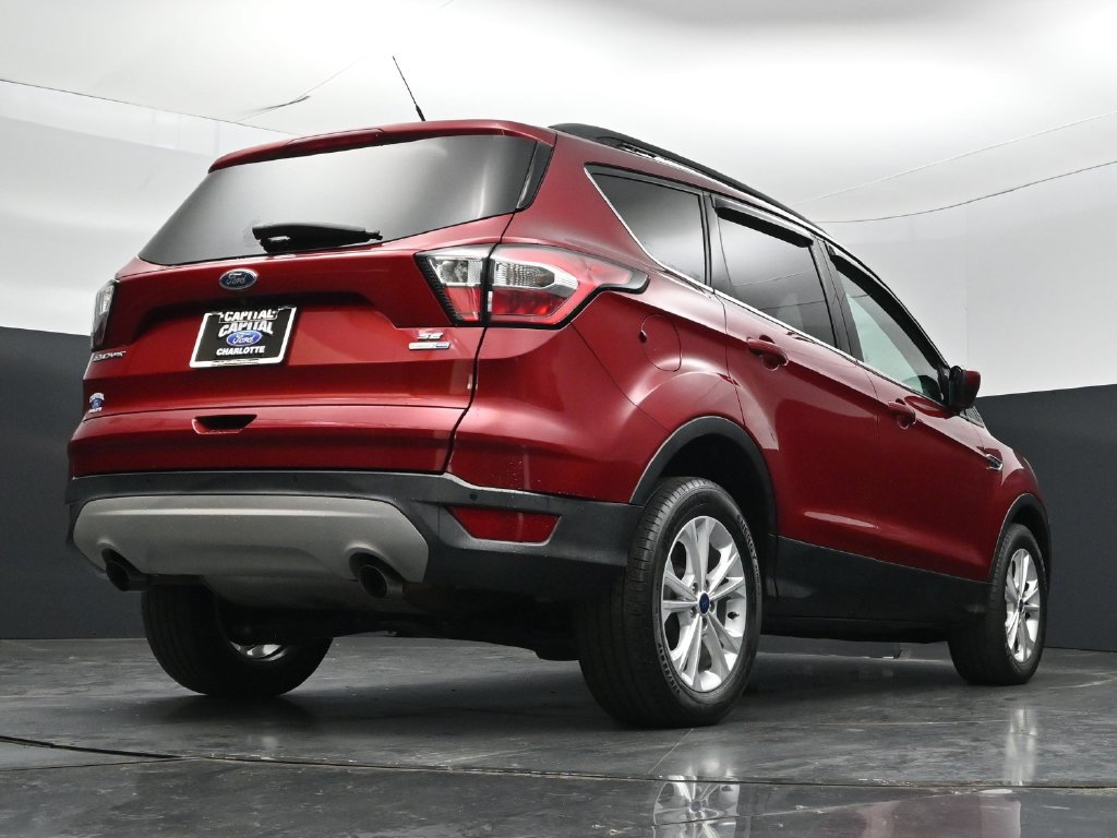Used 2017 Ford Escape SE w/ Equipment Group 201A AWD/4WD image 25