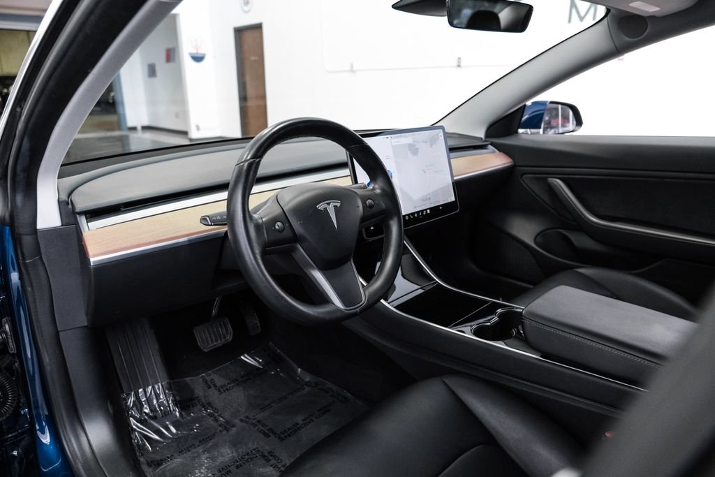Used 2018 Tesla Model 3 Long Range AWD/4WD image 3
