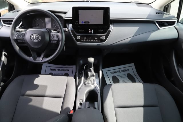 Used 2025 Toyota Corolla LE FWD image 19
