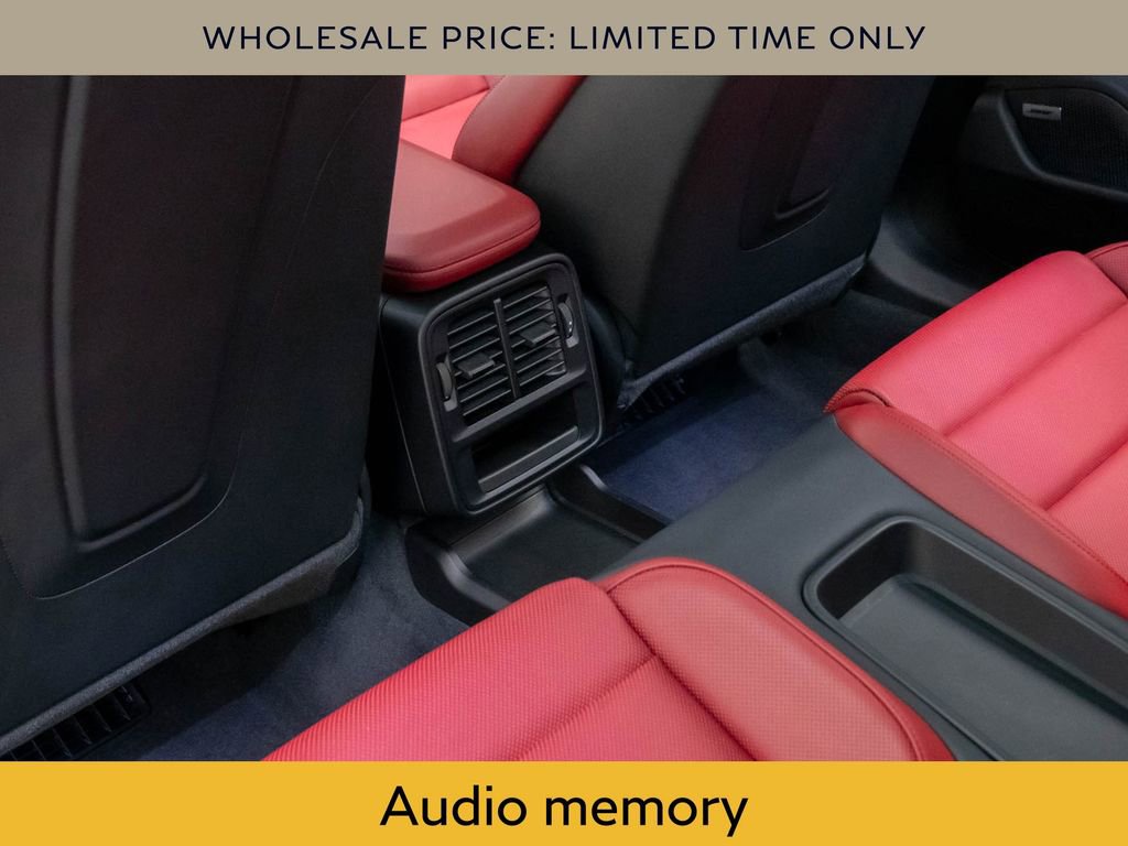 Used 2023 Porsche Taycan GTS AWD/4WD image 18