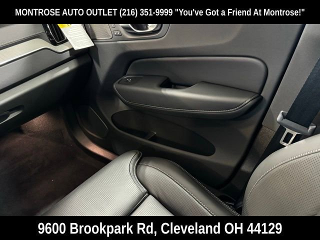 New 2025 Volvo XC60 T8 Ultra w/ Protection Package Premier image 29