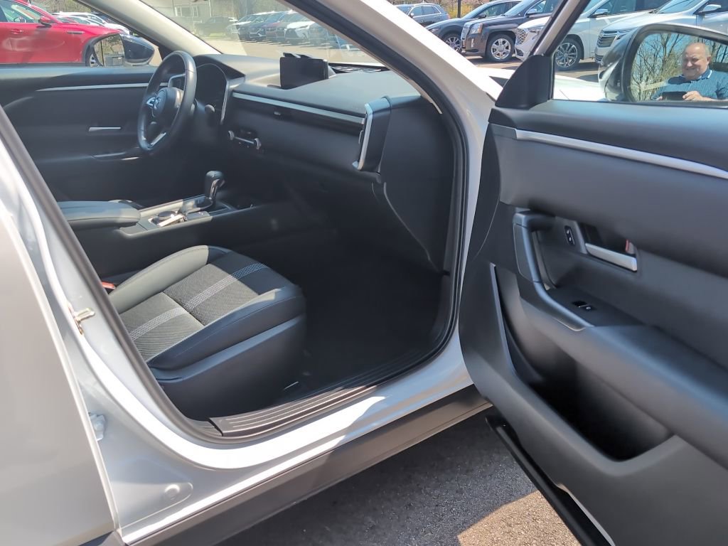 Certified 2023 MAZDA CX-50 2.5 S w/ Cargo Package AWD/4WD image 6