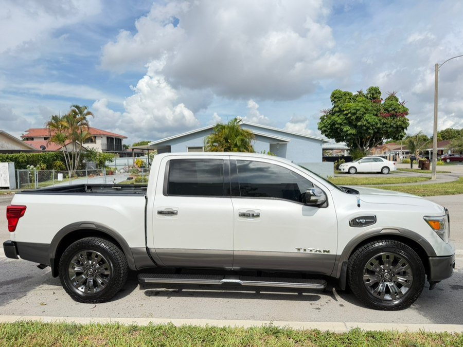 Used 2017 Nissan Titan Platinum Reserve RWD image 2