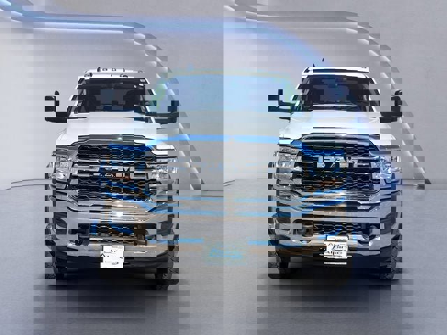 Used 2020 RAM 5500 Tradesman w/ Chrome Appearance Group image 8