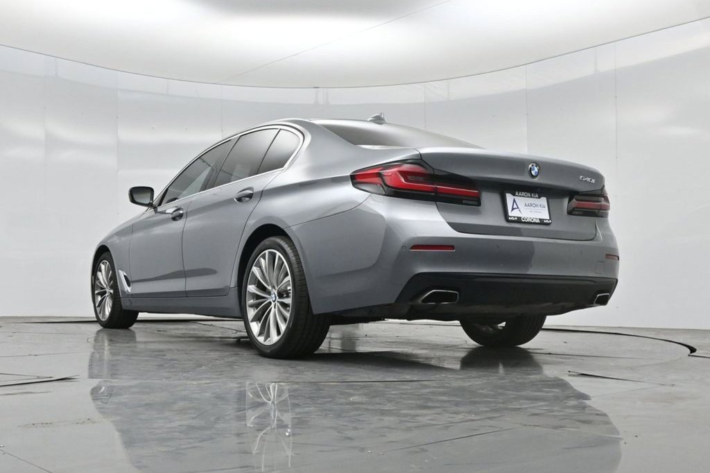 Used 2023 BMW 540i w/ Convenience Package RWD image 19