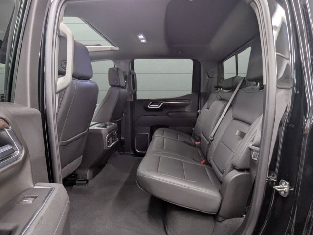 Used 2026 GMC Sierra 1500 SLT w/ SLT Premium Package AWD/4WD image 26
