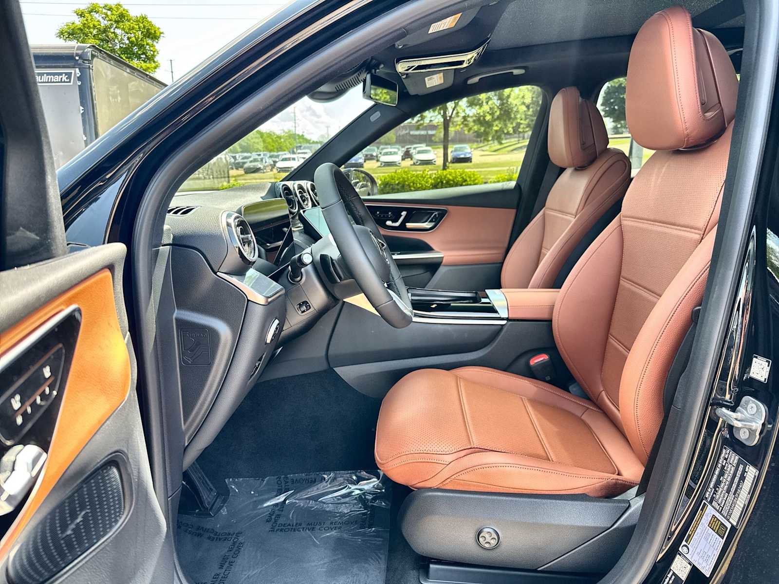 New 2026 Mercedes-Benz GLC 300 image 2