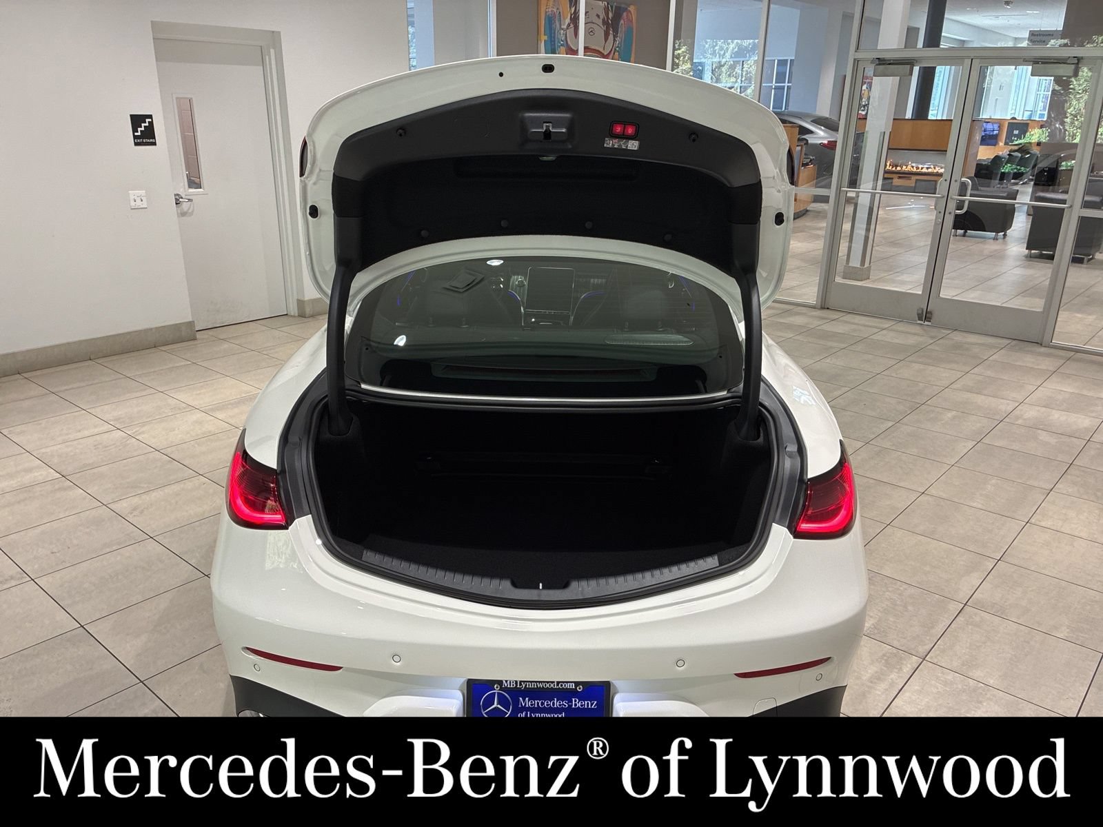 New 2026 Mercedes-Benz CLE 450 4MATIC Coupe image 6