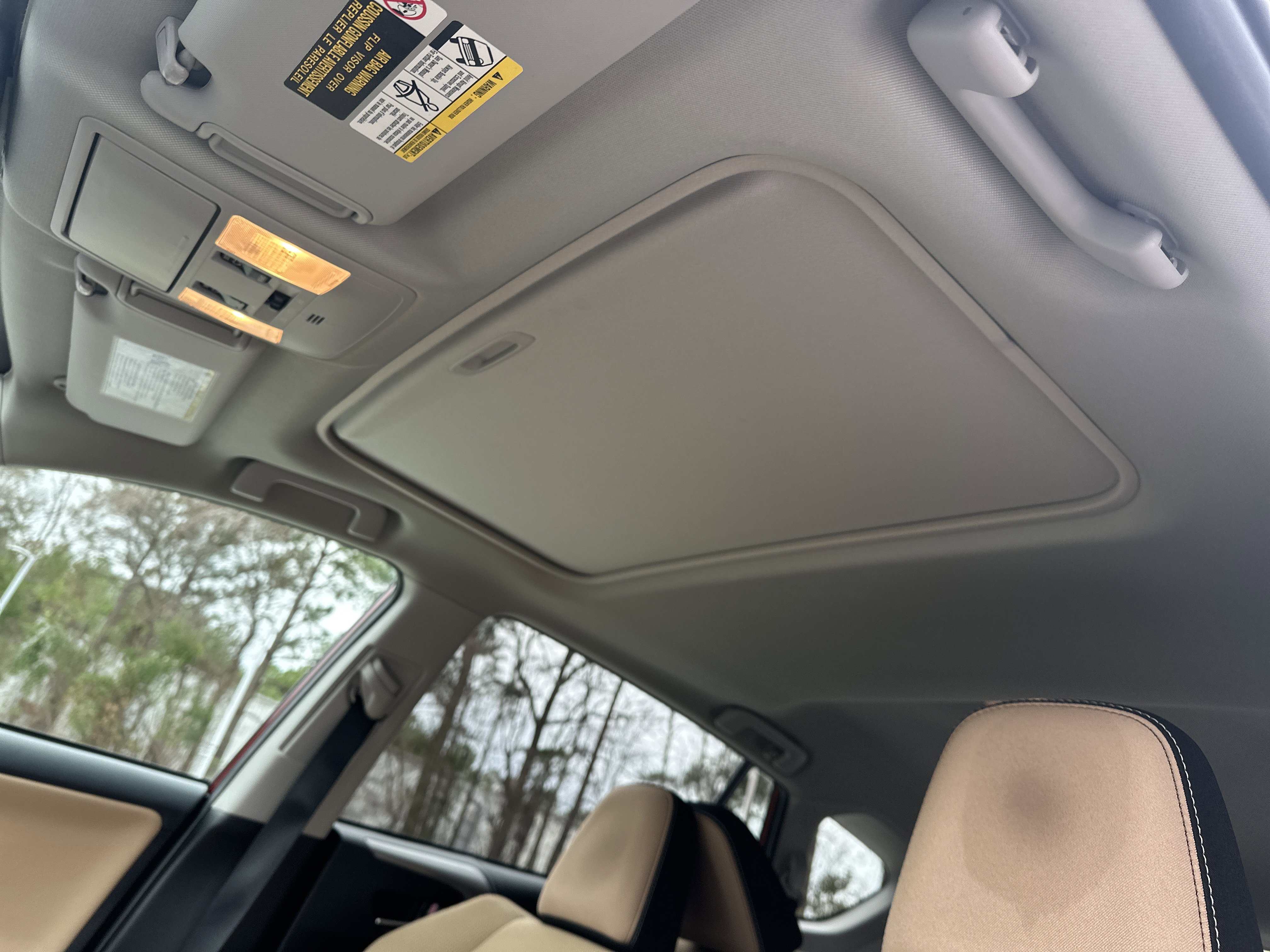 Used 2018 Toyota RAV4 XLE image 28