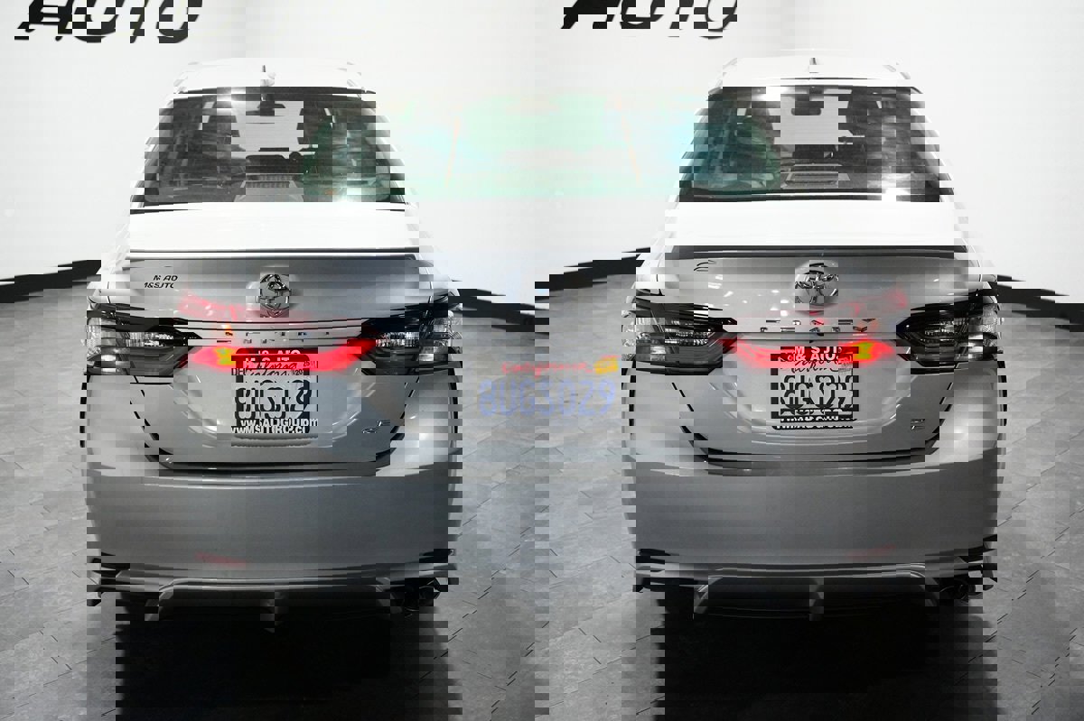 Used 2021 Toyota Camry SE w/ Carpet Mat Package (TMS) image 13