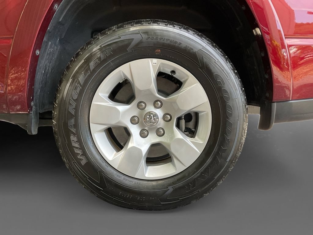Used 2025 RAM 1500 Big Horn AWD/4WD image 8