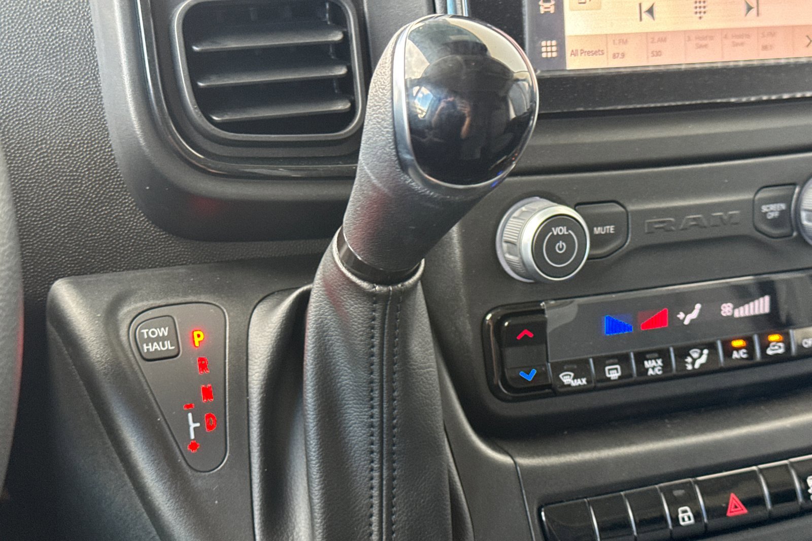 New 2026 RAM ProMaster 1500 w/ Convenience Group image 19