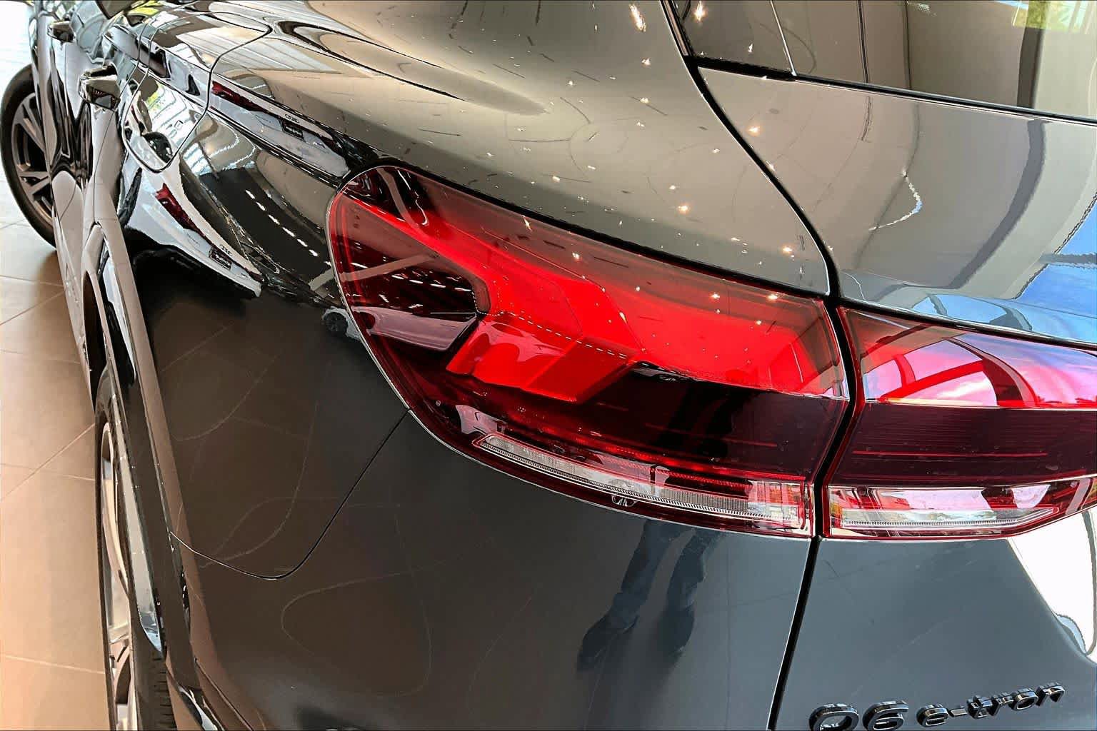 New 2027 Audi Q6 e-tron Premium Plus AWD/4WD image 14