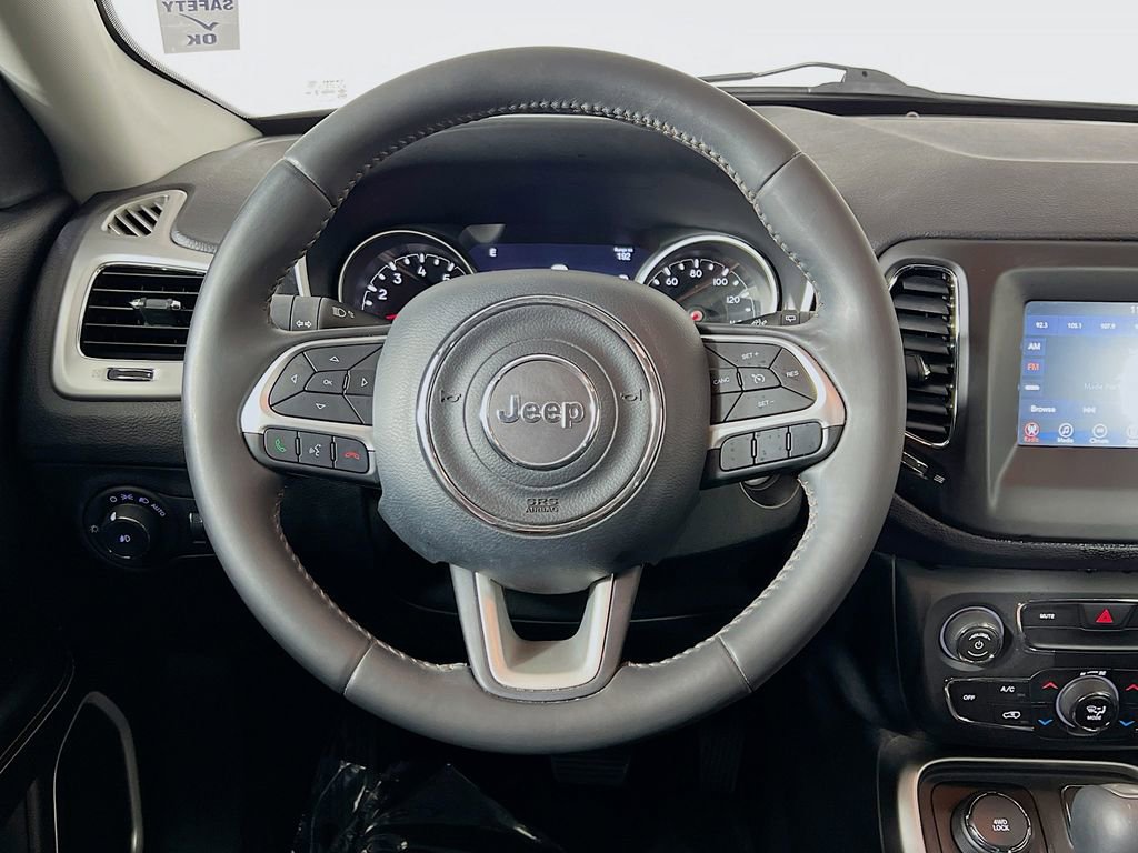 Used 2017 Jeep Compass Latitude w/ Popular Equipment Group image 11