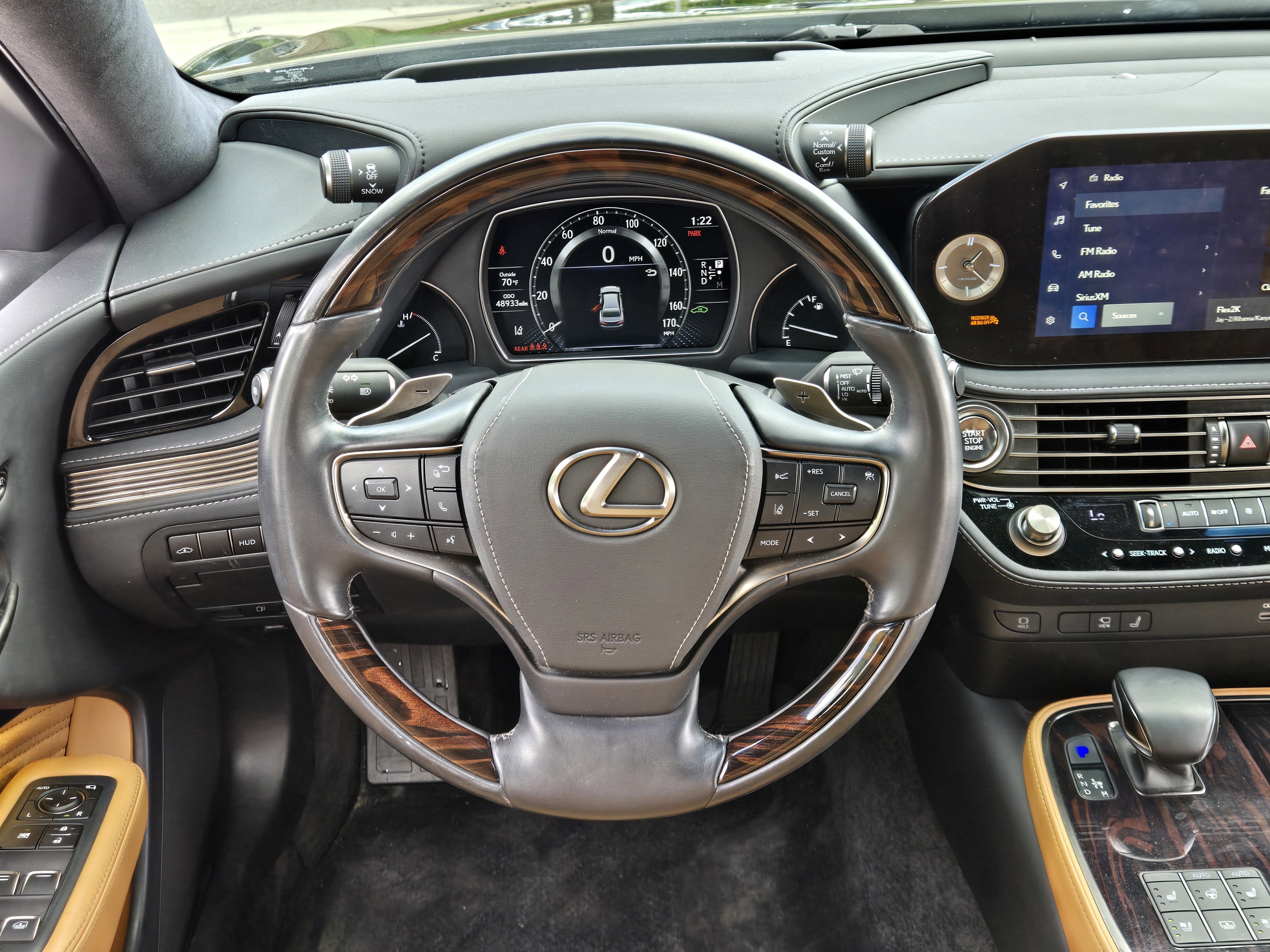 Used 2023 Lexus LS 500 AWD w/ Luxury Package image 26