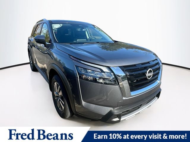 New 2025 Nissan Pathfinder SL w/ Cargo Package
