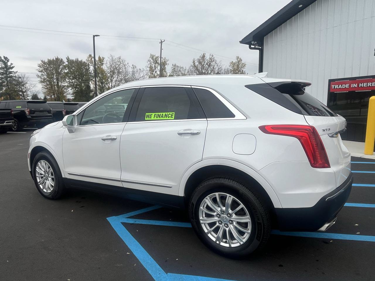 Used 2017 Cadillac XT5 FWD image 7