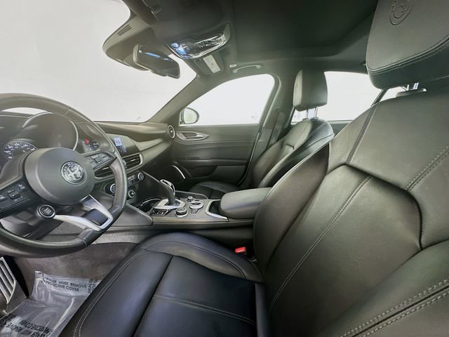 Used 2023 Alfa Romeo Giulia Ti image 20