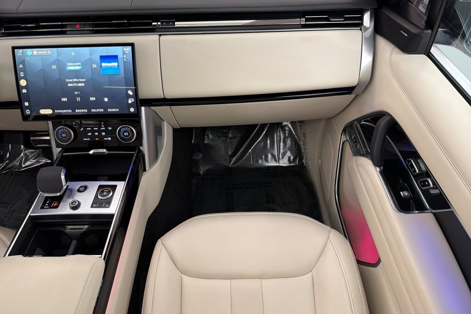 Used 2023 Land Rover Range Rover Long Wheelbase SE AWD/4WD image 33