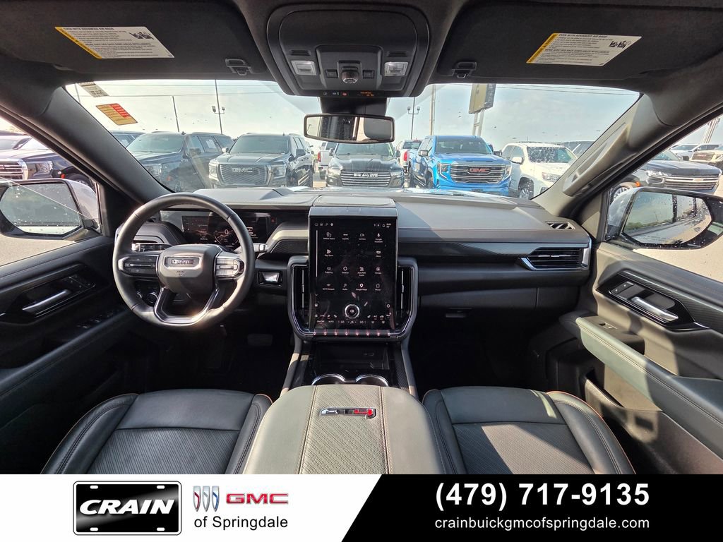Used 2025 GMC Yukon XL AT4 AWD/4WD image 27