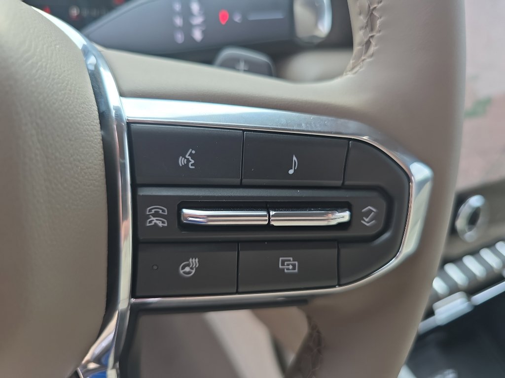 New 2026 GMC Yukon Denali w/ LPO, Floor Liner Package image 24