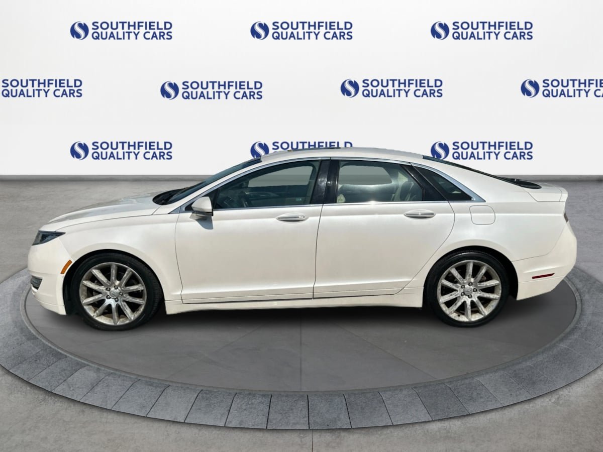 Used 2015 Lincoln MKZ AWD w/ Equipment Group 102A Reserve image 3