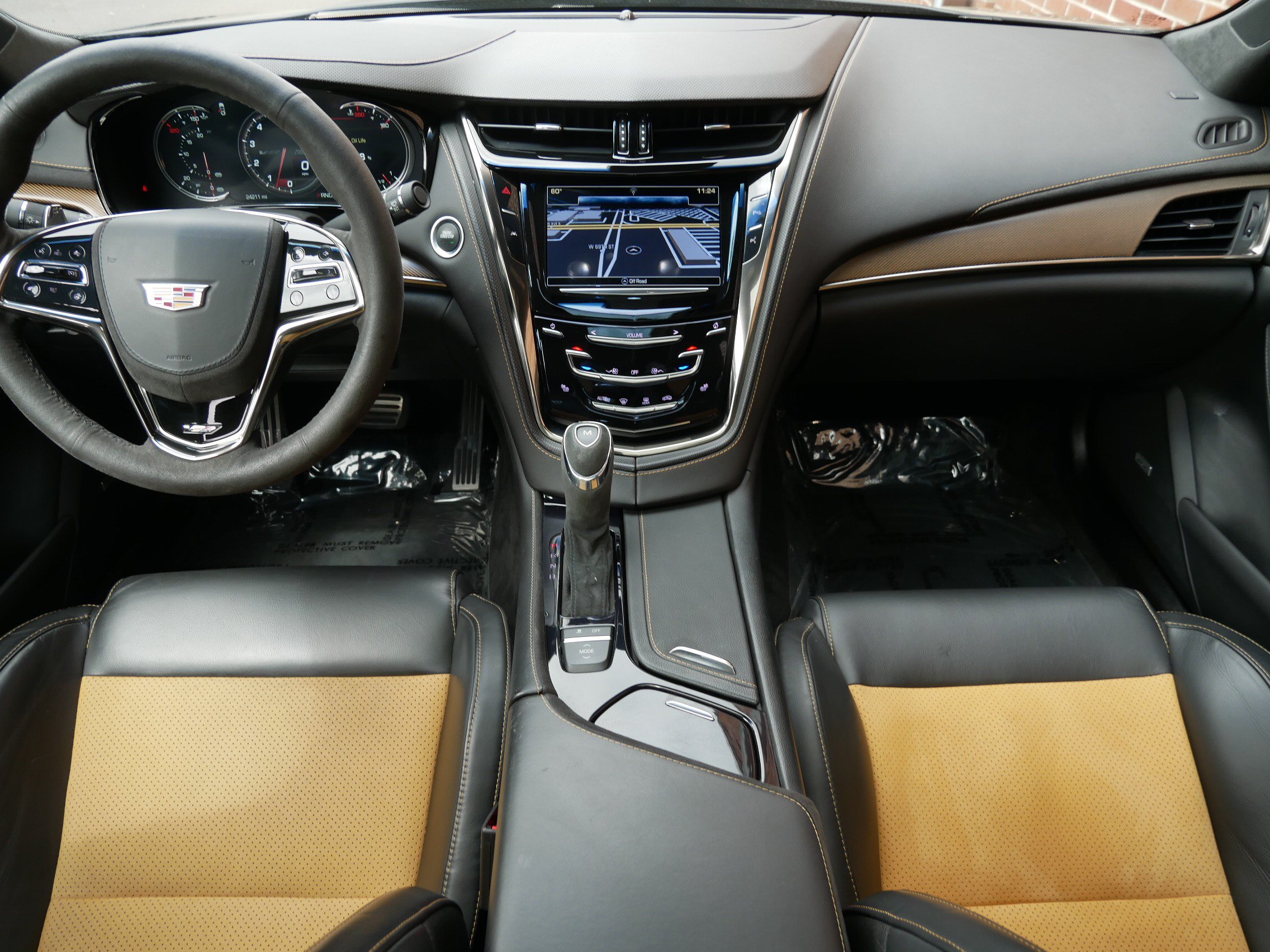 Used 2016 Cadillac CTS V w/ Luxury Package RWD image 14