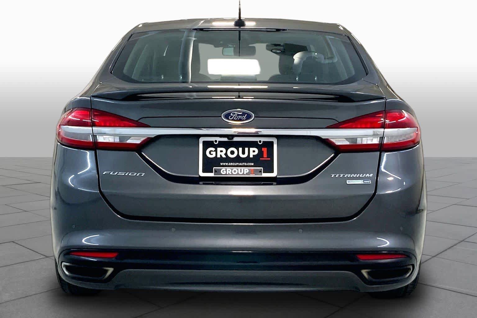 Used 2017 Ford Fusion Titanium AWD/4WD image 4