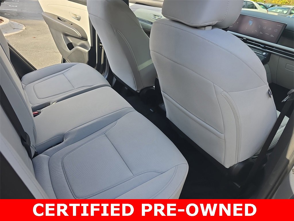 Certified 2025 Hyundai Tucson SE image 11