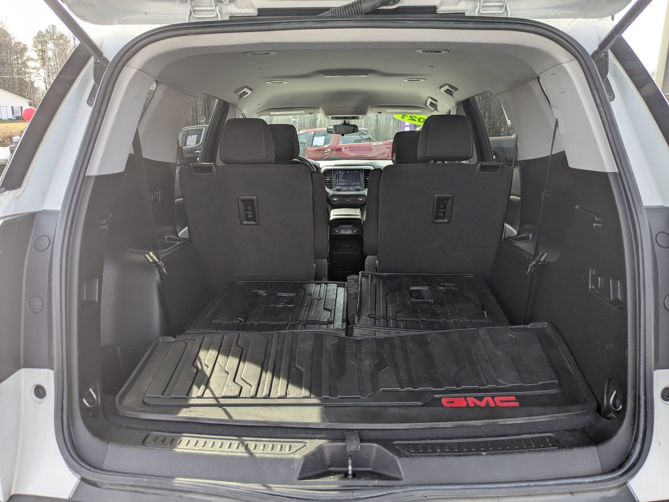 Used 2021 GMC Acadia SLE w/ Elevation Edition image 25