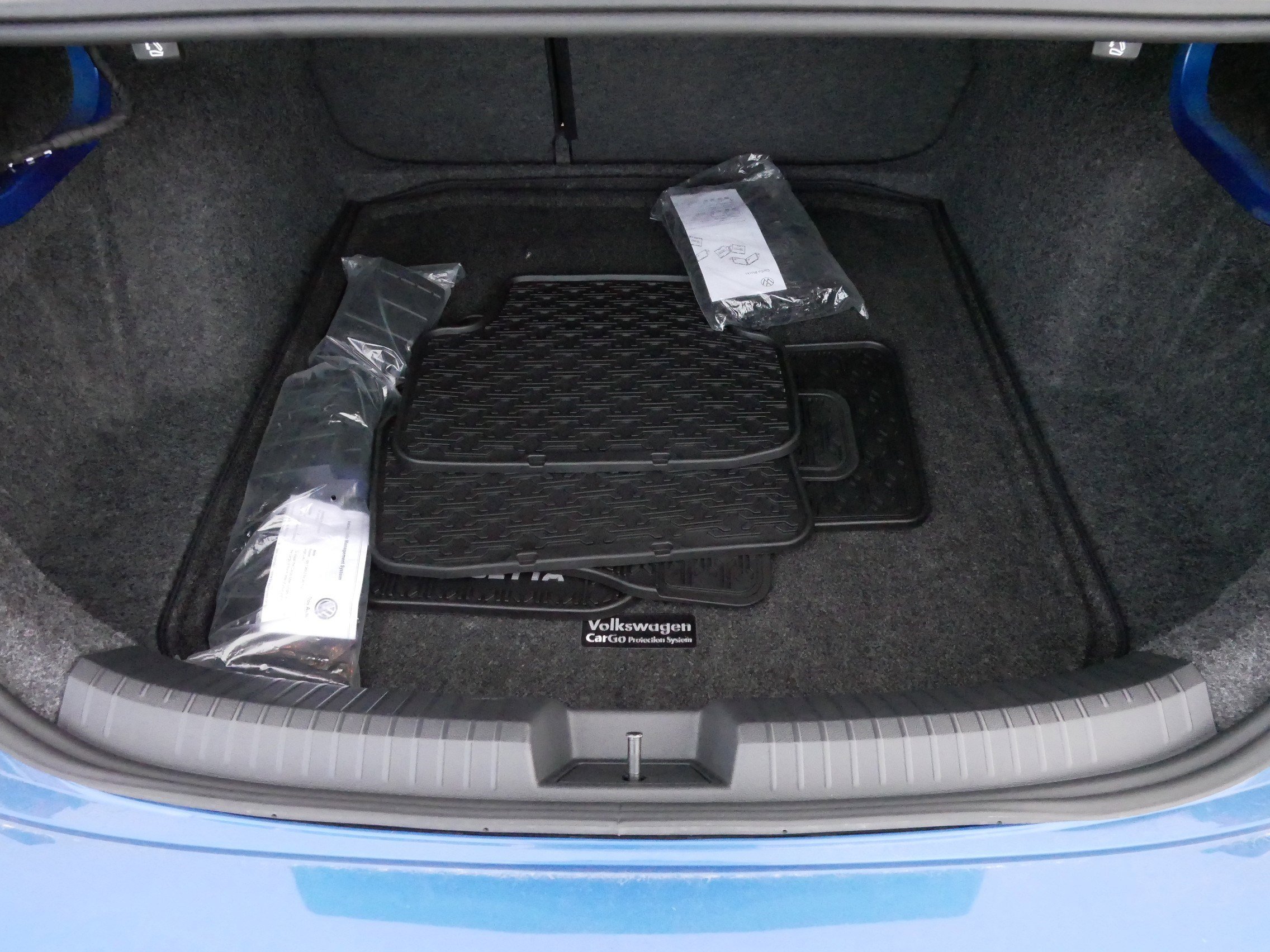 Certified 2024 Volkswagen Jetta Sport image 18