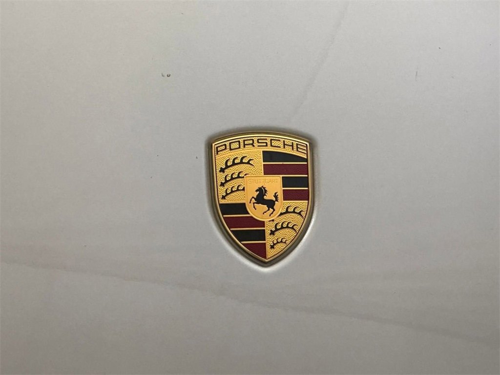 Used 2024 Porsche 911 Carrera image 8