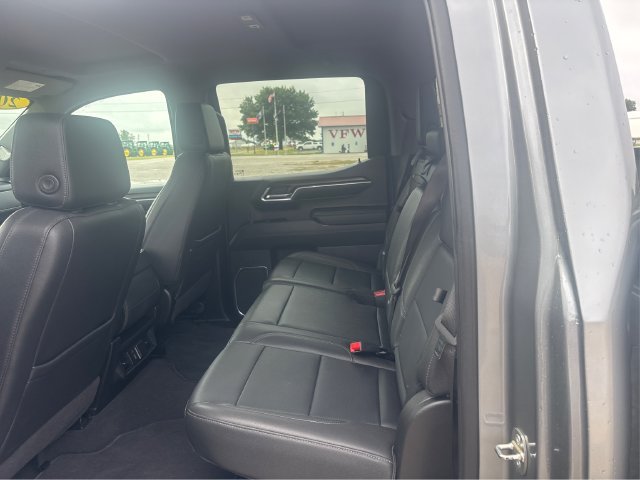 Used 2024 GMC Sierra 1500 SLT AWD/4WD image 10