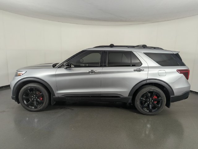 Used 2023 Ford Explorer ST w/ Technology Package AWD/4WD image 5
