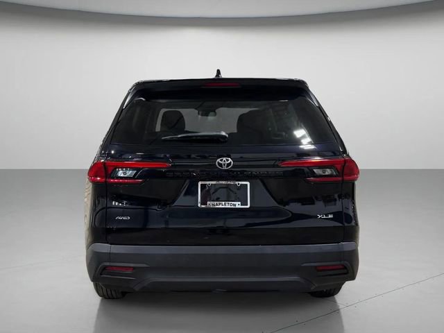 Used 2024 Toyota Grand Highlander AWD image 4