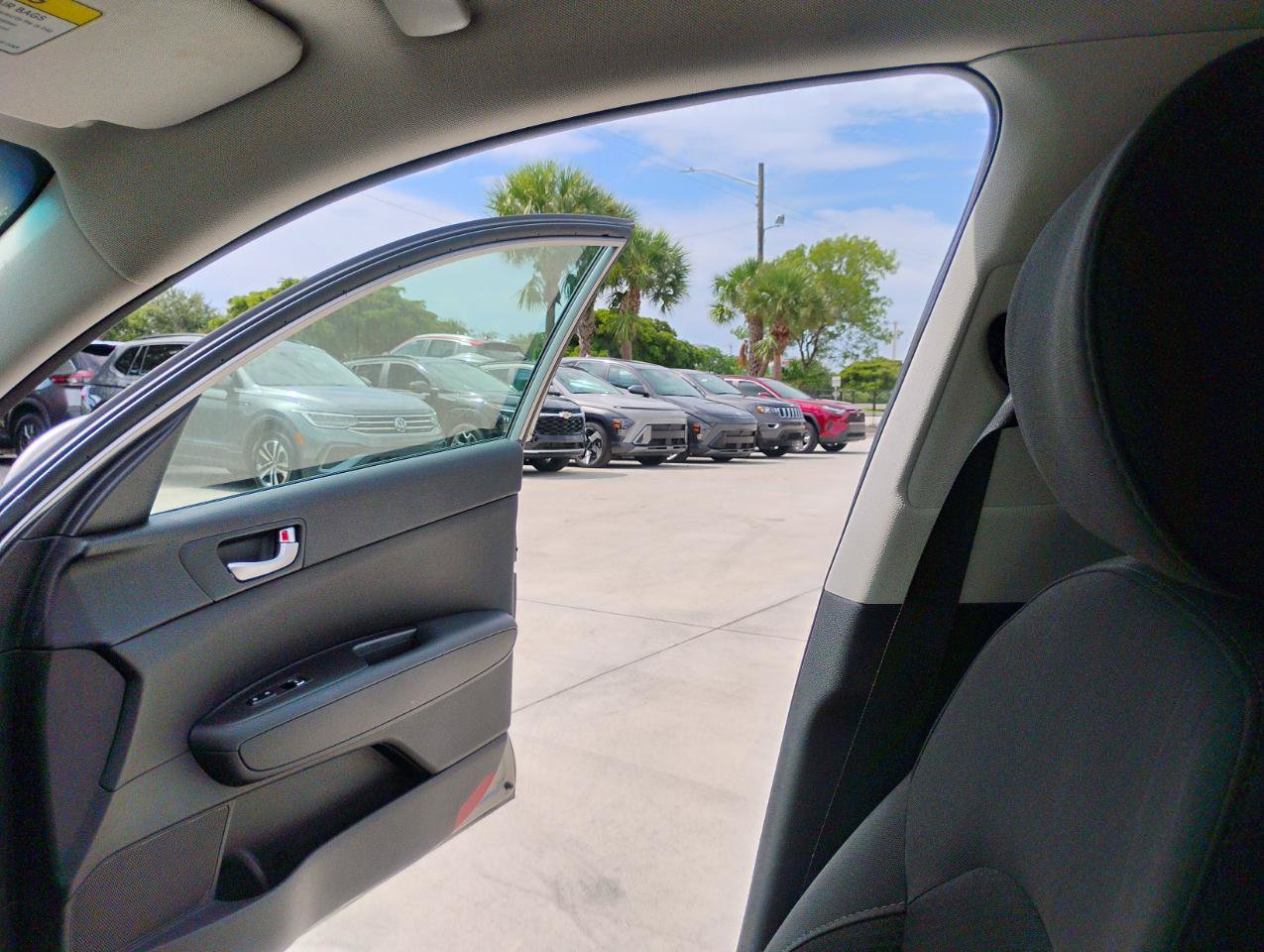 Used 2017 Kia Optima LX FWD image 67