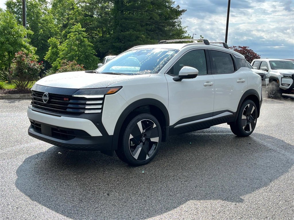 New 2025 Nissan Kicks SR image 8