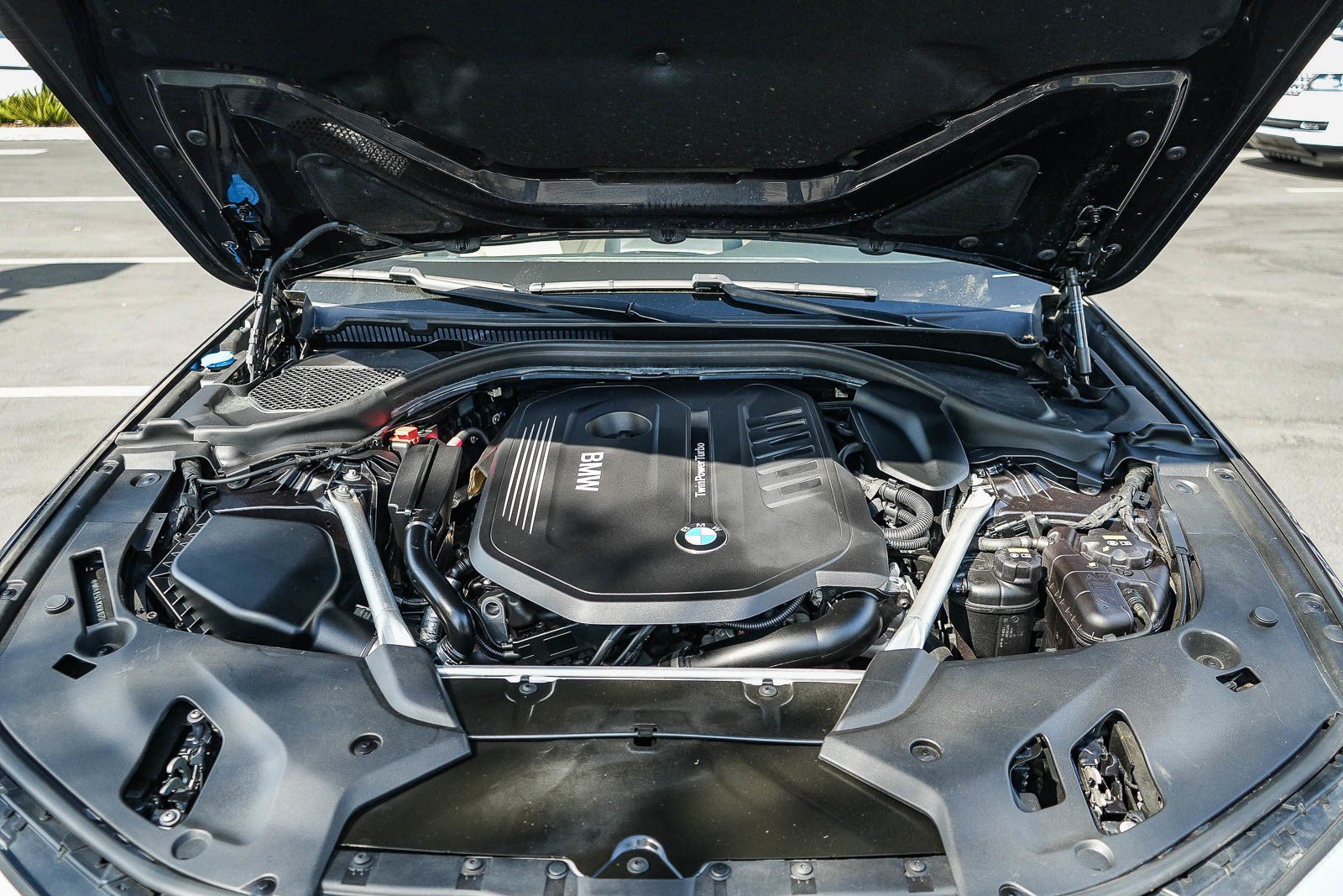 Used 2019 BMW 540i w/ Convenience Package RWD image 26