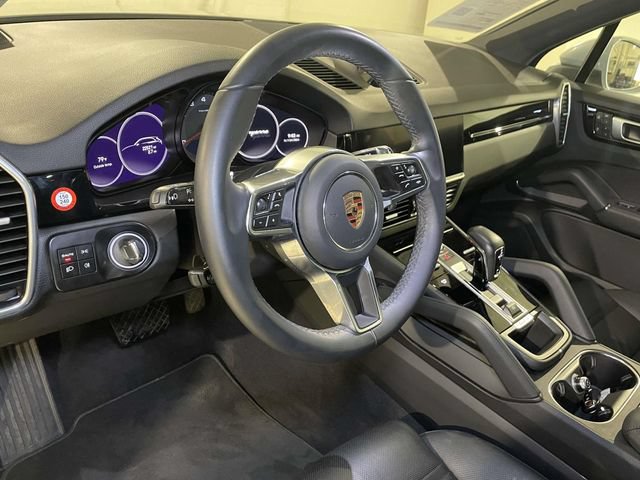 Certified 2023 Porsche Cayenne AWD/4WD image 4