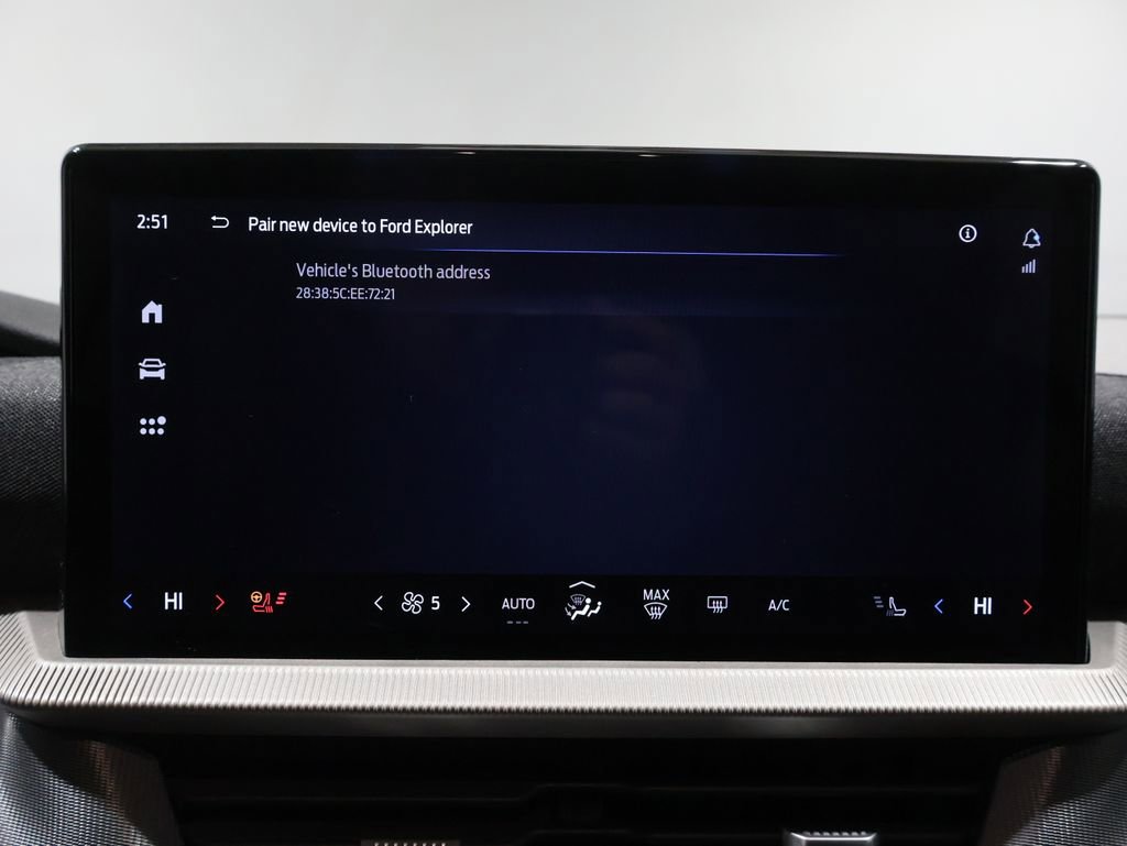 Used 2025 Ford Explorer ST-Line w/ ST-Line Street Pack image 31