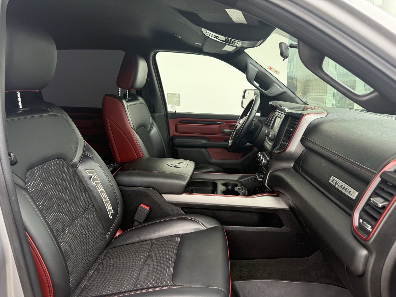 Used 2019 RAM 1500 Rebel image 9