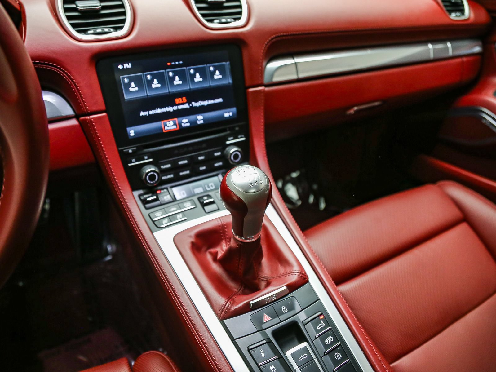 Used 2024 Porsche 718 Boxster GTS RWD image 18