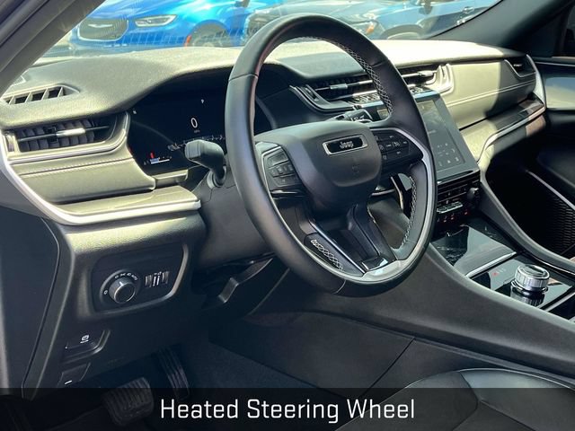 Used 2022 Jeep Grand Cherokee Altitude AWD/4WD image 12